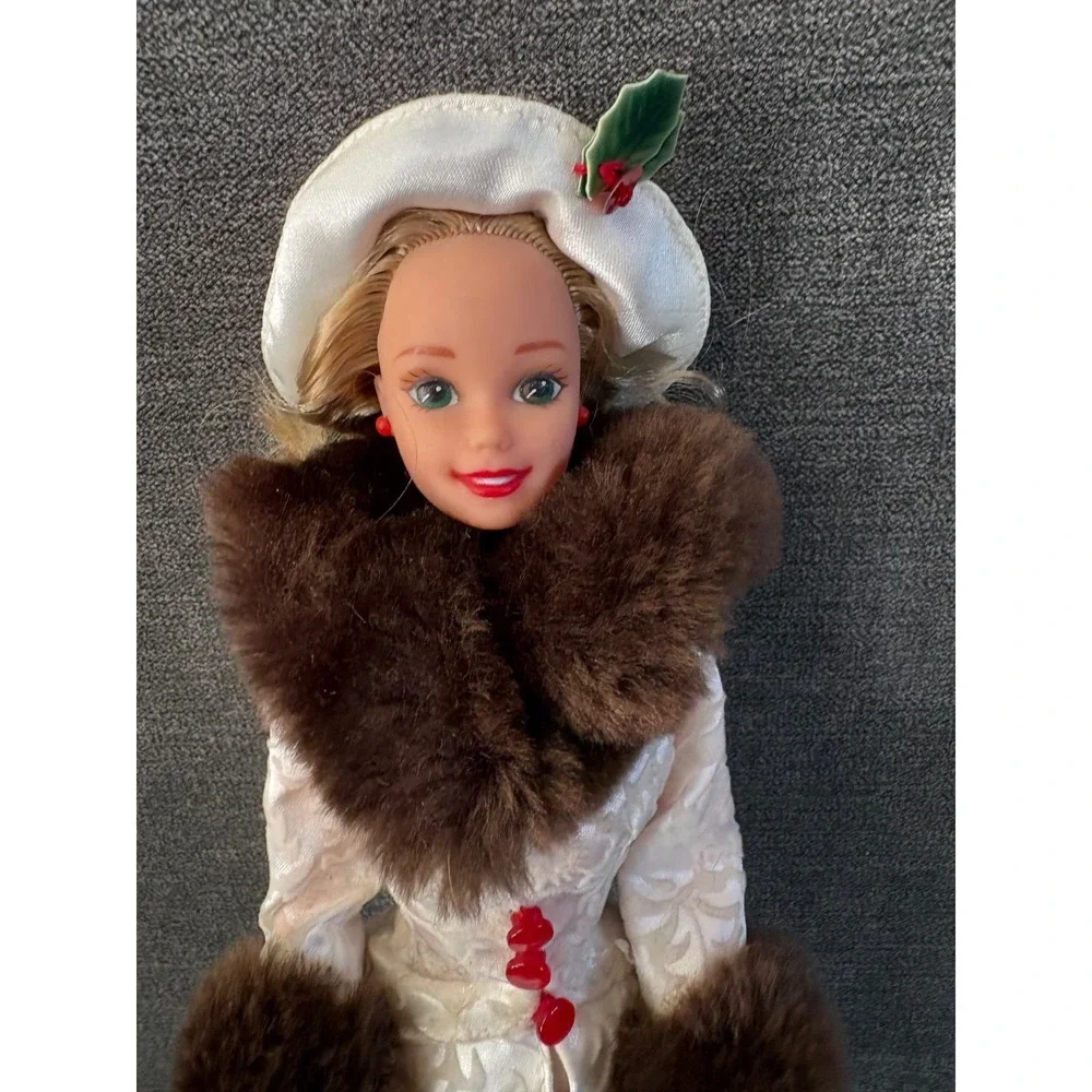 Hallmark Mattel Barbie Doll SPECIAL EDITION Holiday Memories ‎ 1995 open